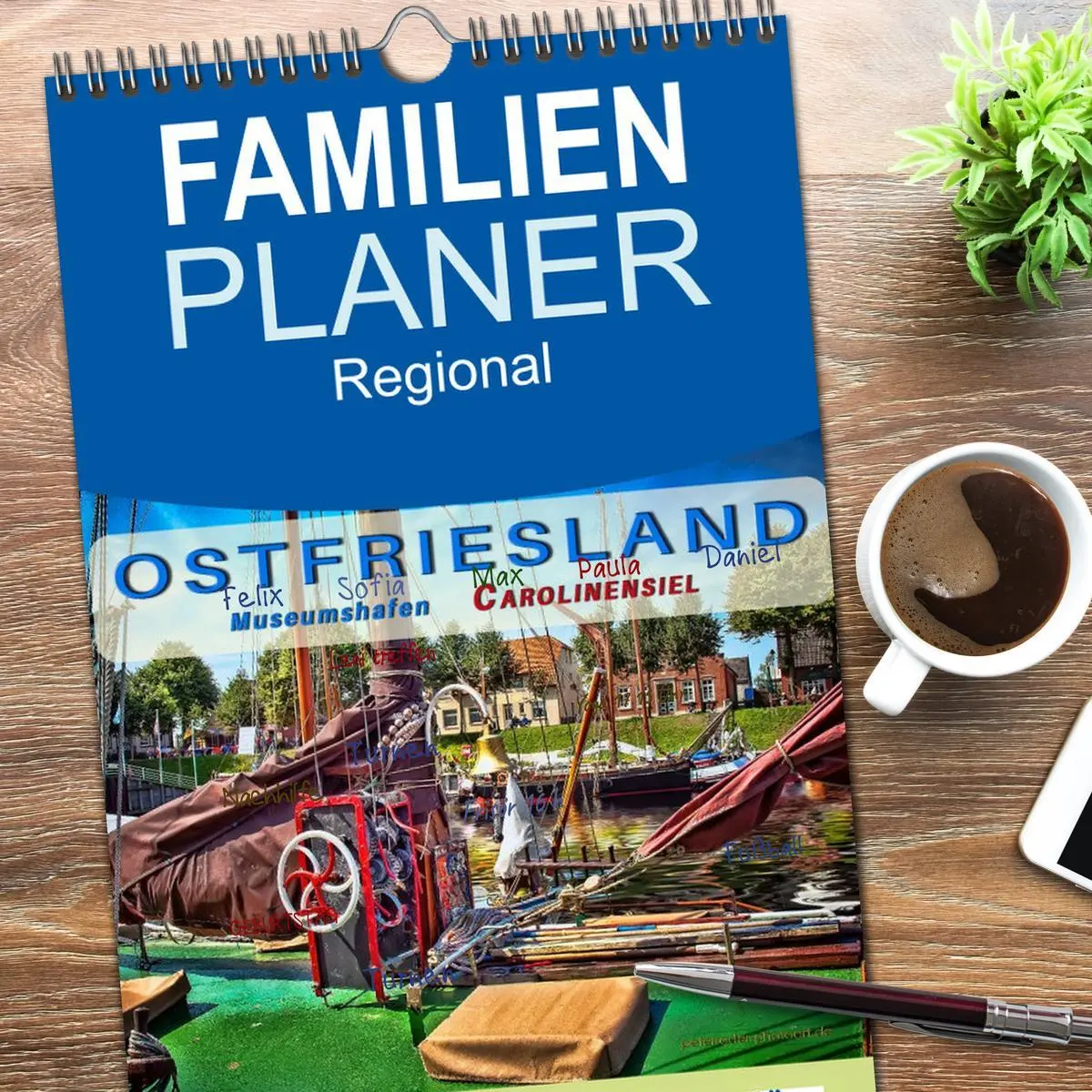 Bild: 9783516517231 | Familienplaner 2026 - Ostfriesland - Museumshafen Carolinensiel mit...
