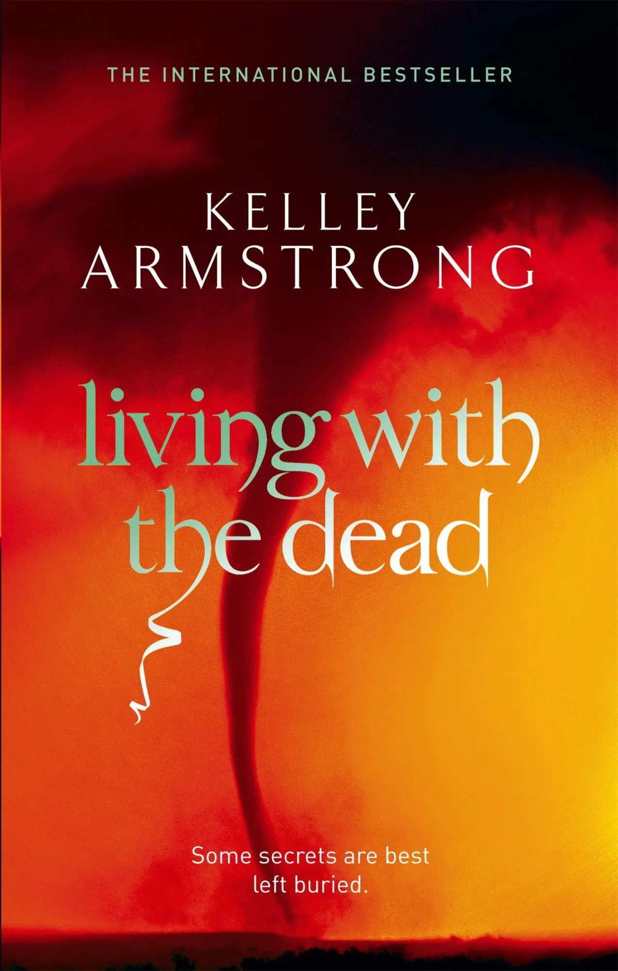 Cover: 9780356500232 | Living With The Dead | Book 9 in the Women of the Otherworld Series