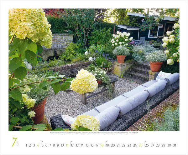 Bild: 9783819300332 | Gartenträume 2027 | Verlag Korsch | Kalender | Spiralbindung | 14 S.