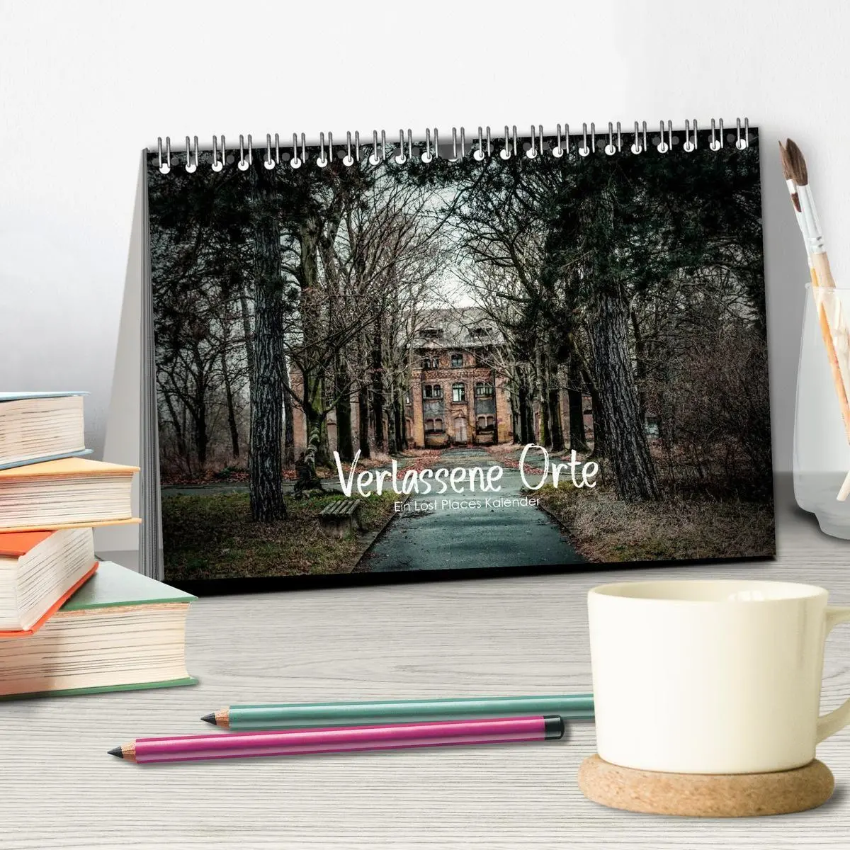 Bild: 9783569642232 | Verlassene Orte - Ein Lost Places Kalender (Tischkalender 2027 DIN...
