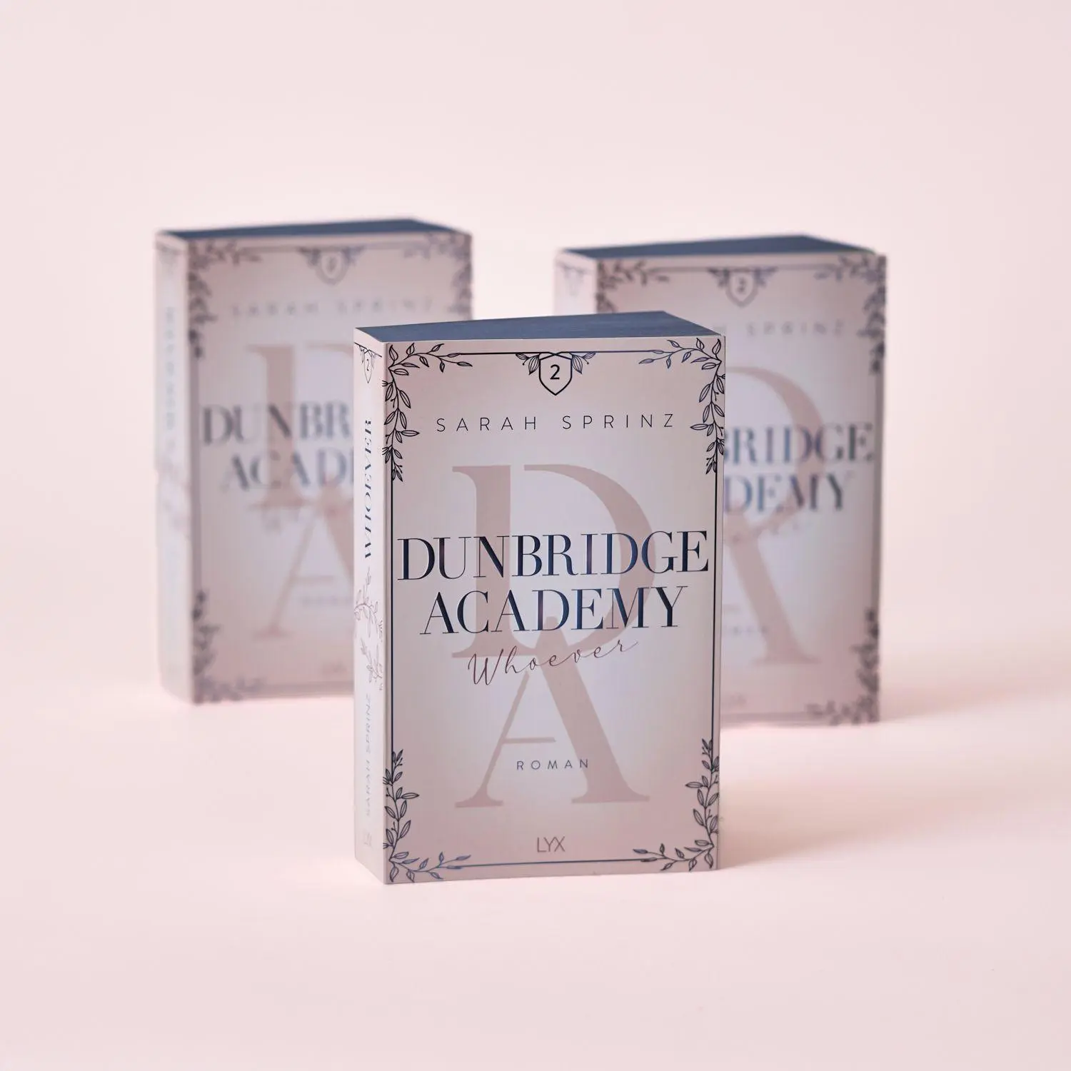 Bild: 9783736326132 | Dunbridge Academy - Whoever | Mit wunderschönem Motivfarbschnitt | LYX