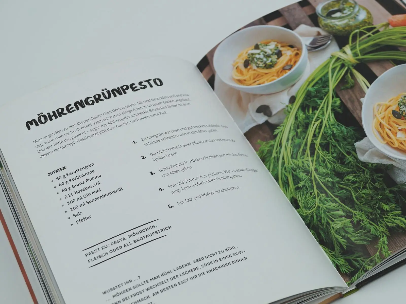 Bild: 9783784356532 | Mit Pesto durch das Jahr | Felix Schäferhoff | Buch | 112 S. | Deutsch