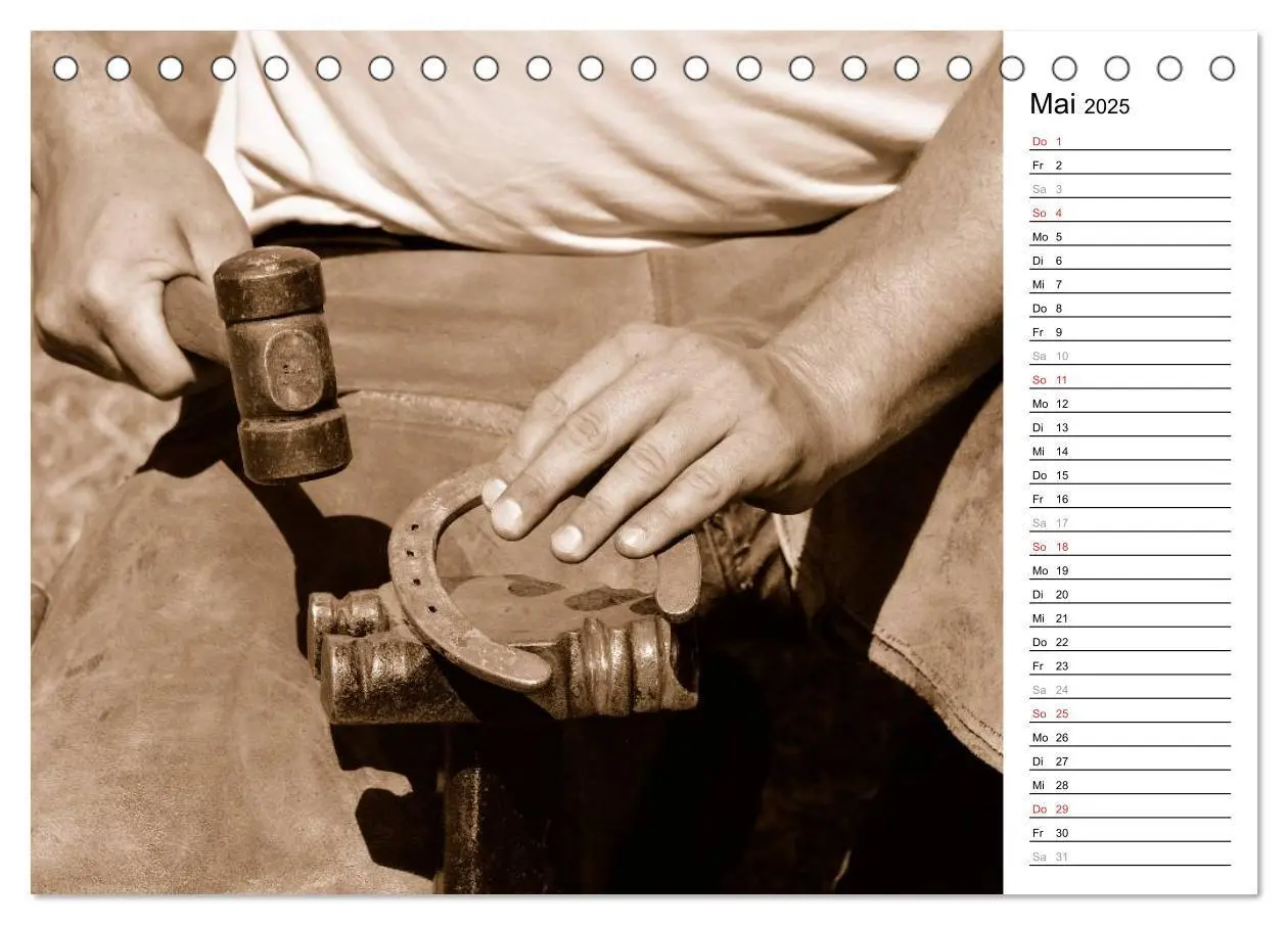 Bild: 9783435466832 | Hufschmied Traditionshandwerk (Tischkalender 2025 DIN A5 quer),...