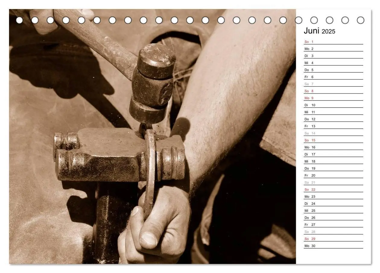 Bild: 9783435466832 | Hufschmied Traditionshandwerk (Tischkalender 2025 DIN A5 quer),...