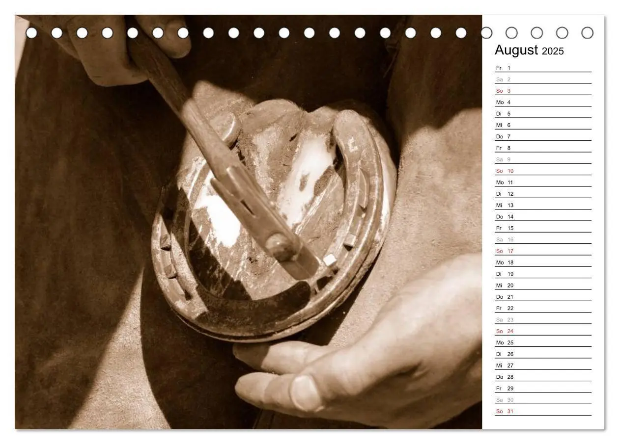 Bild: 9783435466832 | Hufschmied Traditionshandwerk (Tischkalender 2025 DIN A5 quer),...