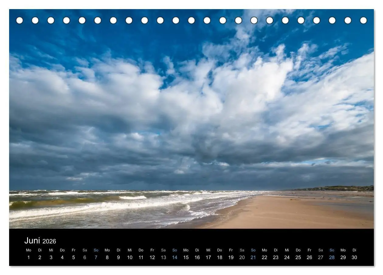 Bild: 9783457987032 | Wolken über Dänemark (Tischkalender 2026 DIN A5 quer), CALVENDO...