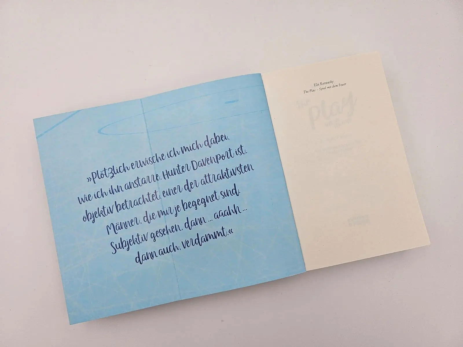 Bild: 9783492067232 | The Play - Spiel mit dem Feuer | Elle Kennedy | Taschenbuch | Briar U