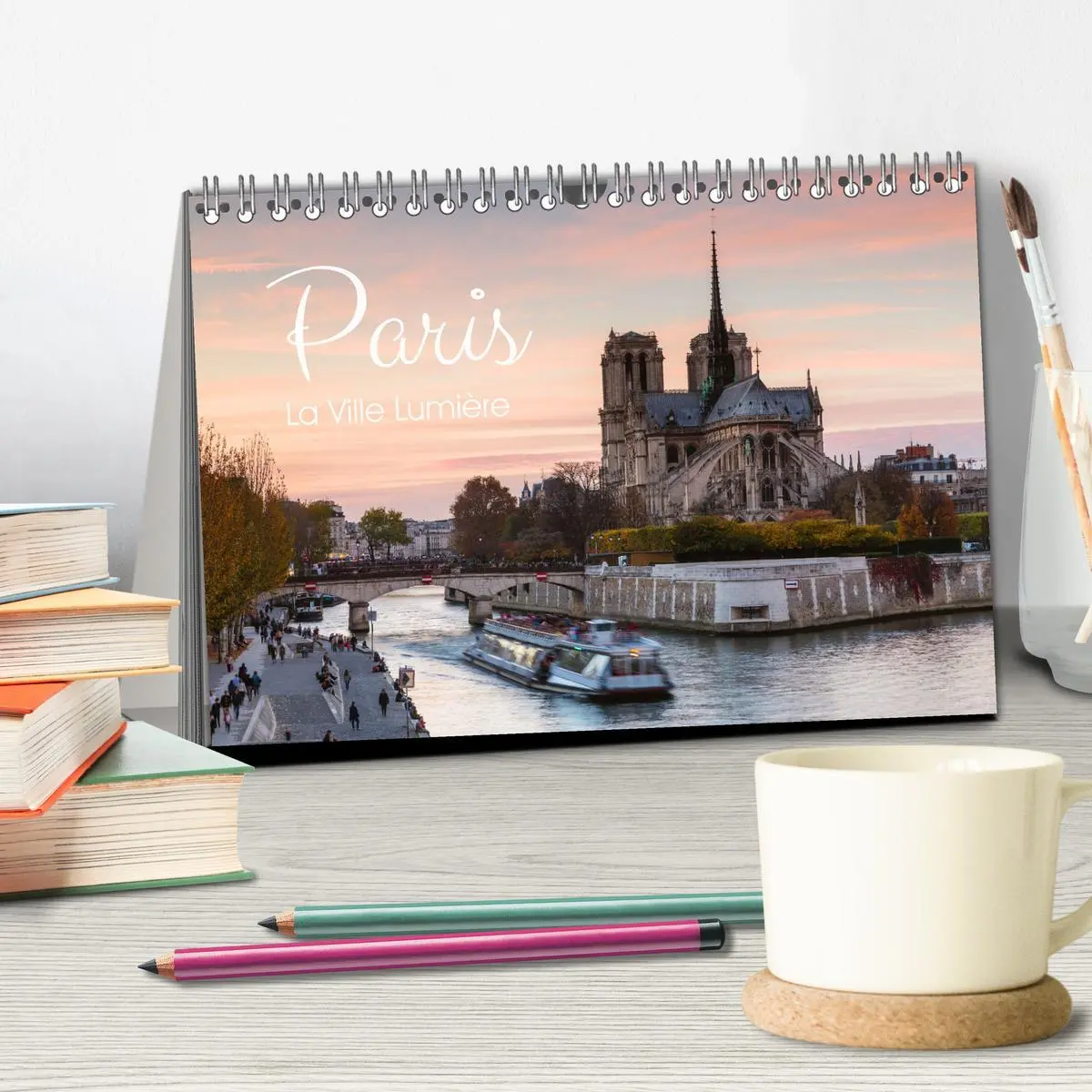 Bild: 9783457627532 | Paris - La Ville Lumière (Tischkalender 2026 DIN A5 quer), CALVENDO...