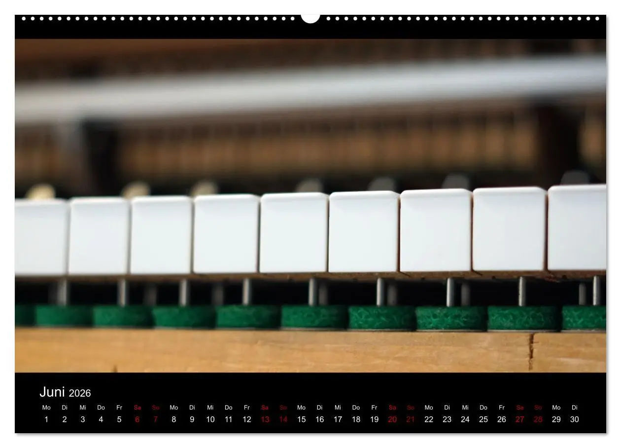 Bild: 9783457547632 | Klavier Momente (Wandkalender 2026 DIN A2 quer), CALVENDO...