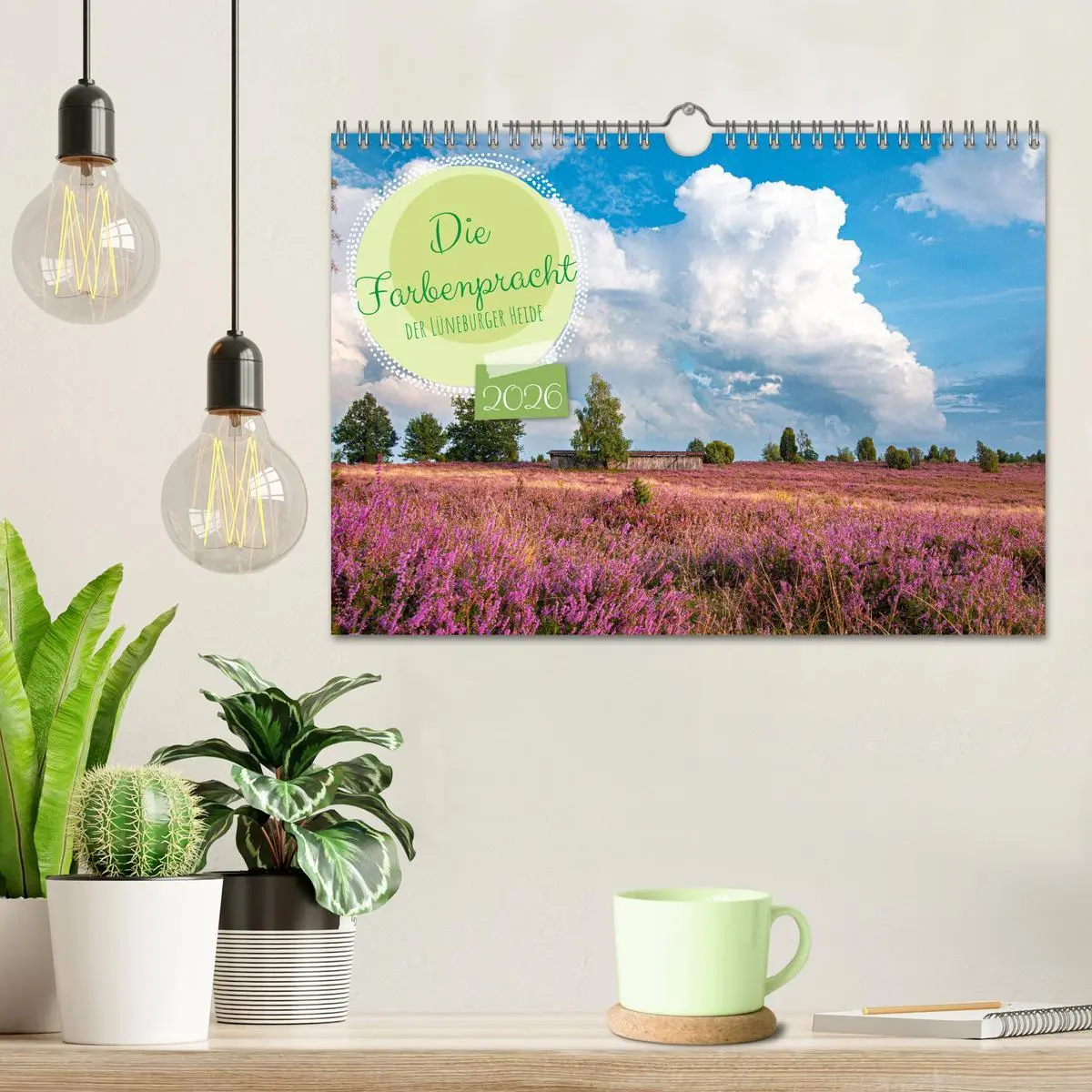 Bild: 9783457599532 | Die Farbenpracht der Lüneburger Heide (Wandkalender 2026 DIN A4...