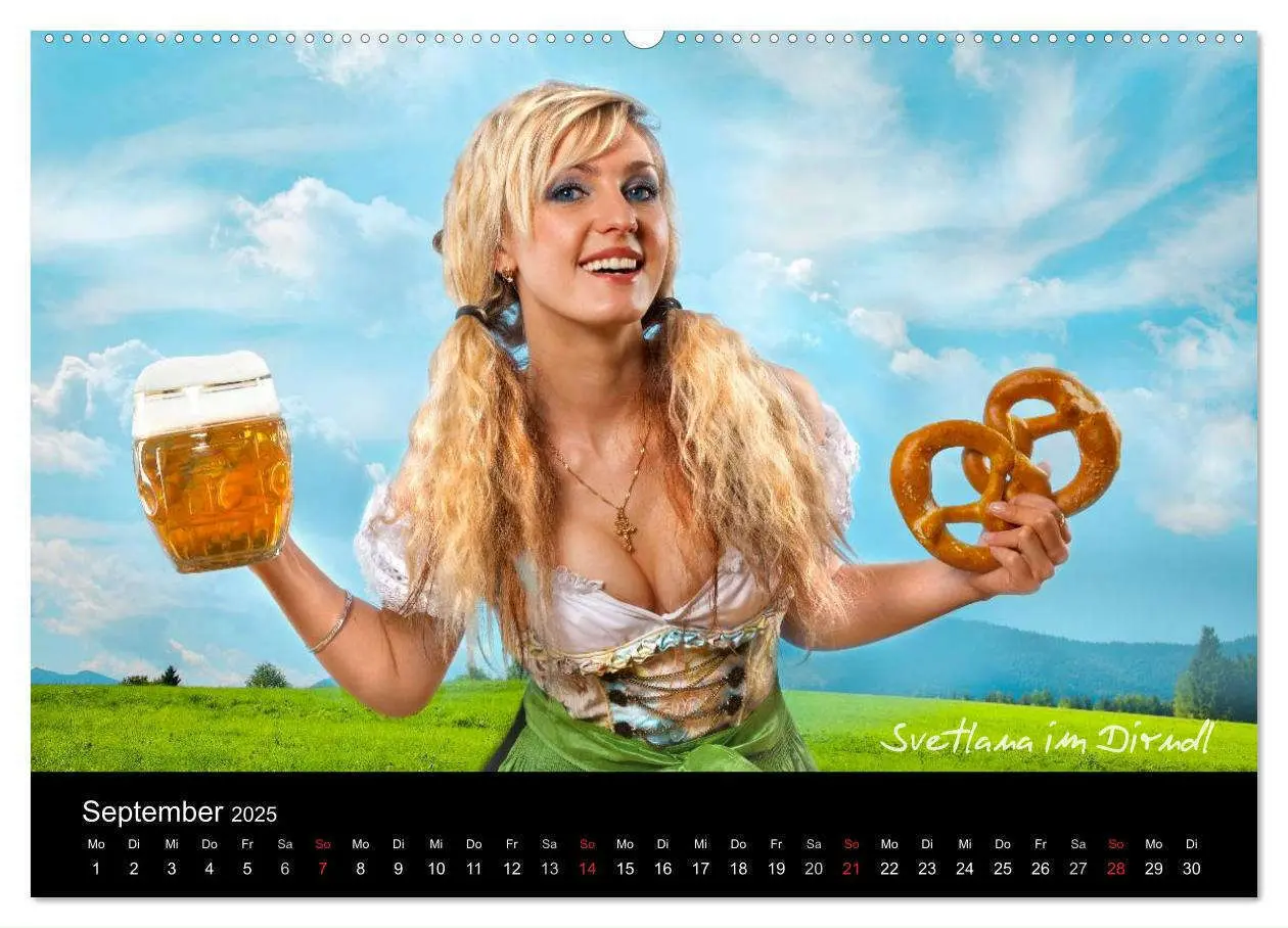 Bild: 9783435671533 | Chiemgau-Mädels (Wandkalender 2025 DIN A2 quer), CALVENDO...