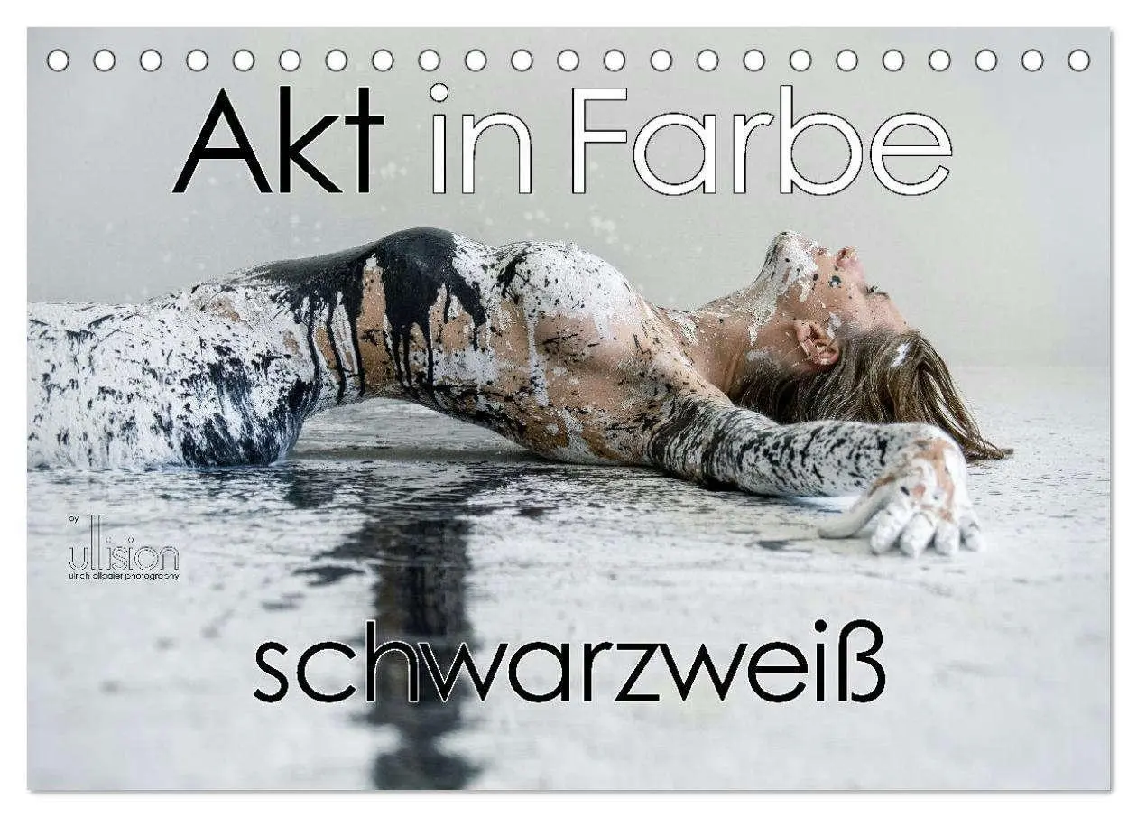 Cover: 9783457474433 | Akt in Farbe - schwarzweiß (Tischkalender 2026 DIN A5 quer),...