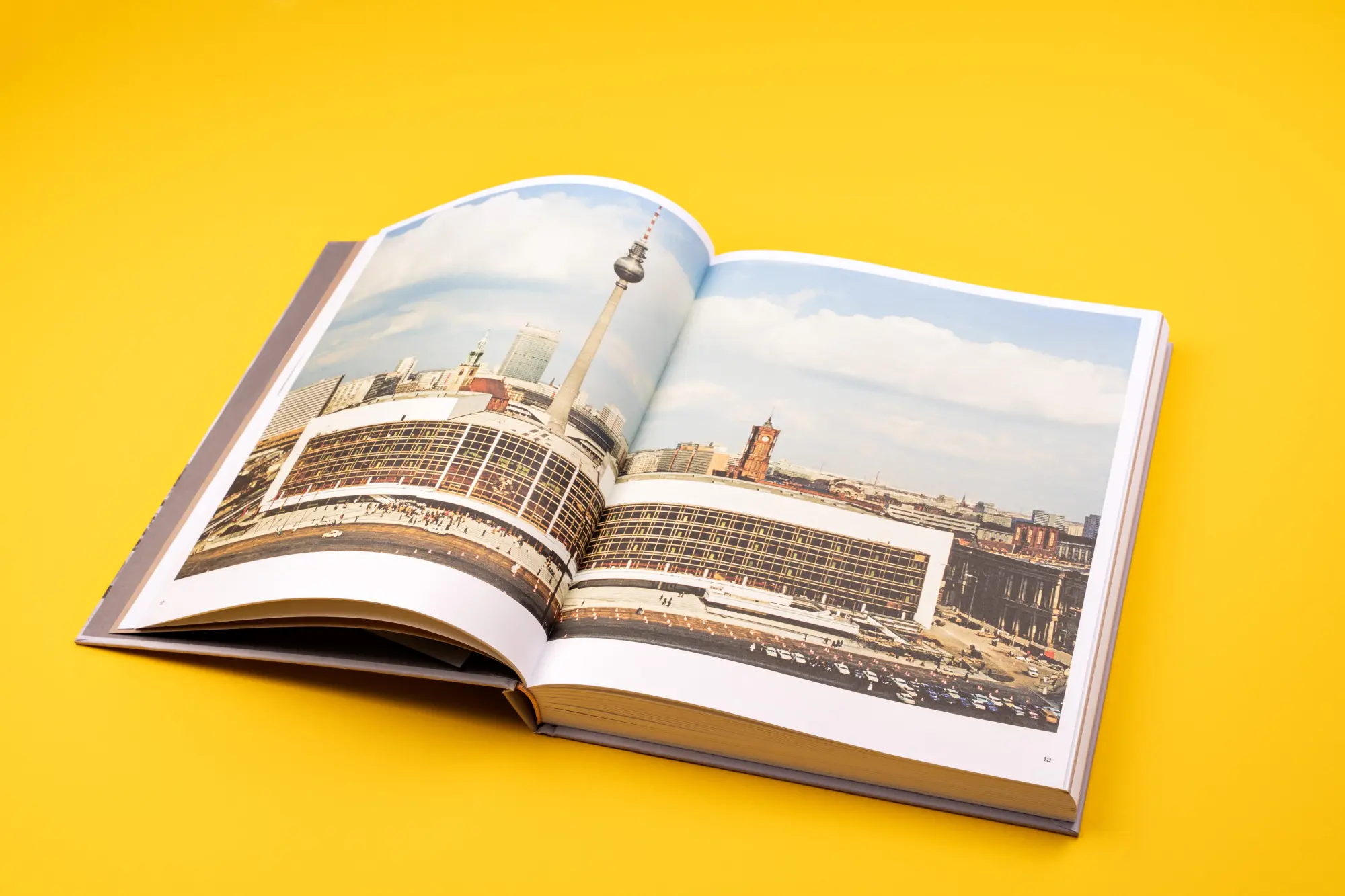 Bild: 9783865025333 | Blown away - The Palace of the Republic | Stiftung Humboldt Forum