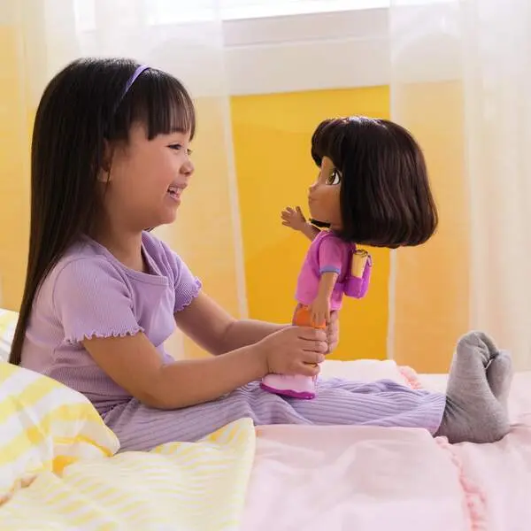 Bild: 681147096233 | DTE Dora - Best Friend Puppe | Karton | 70962 | Deutsch | 2025