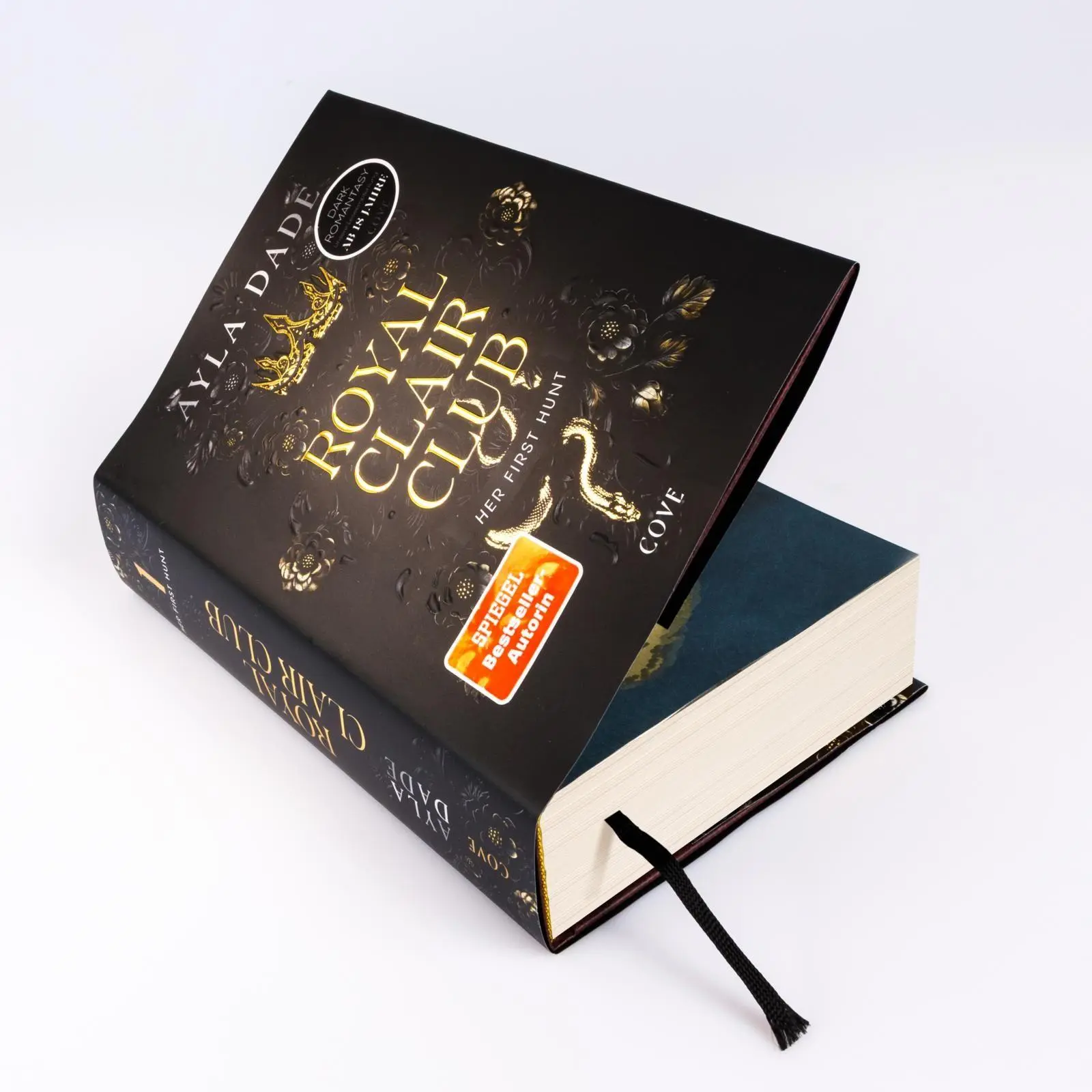 Bild: 9783551586933 | Royal Clair Club 1: Her First Hunt | Ayla Dade | Buch | 720 S. | 2026