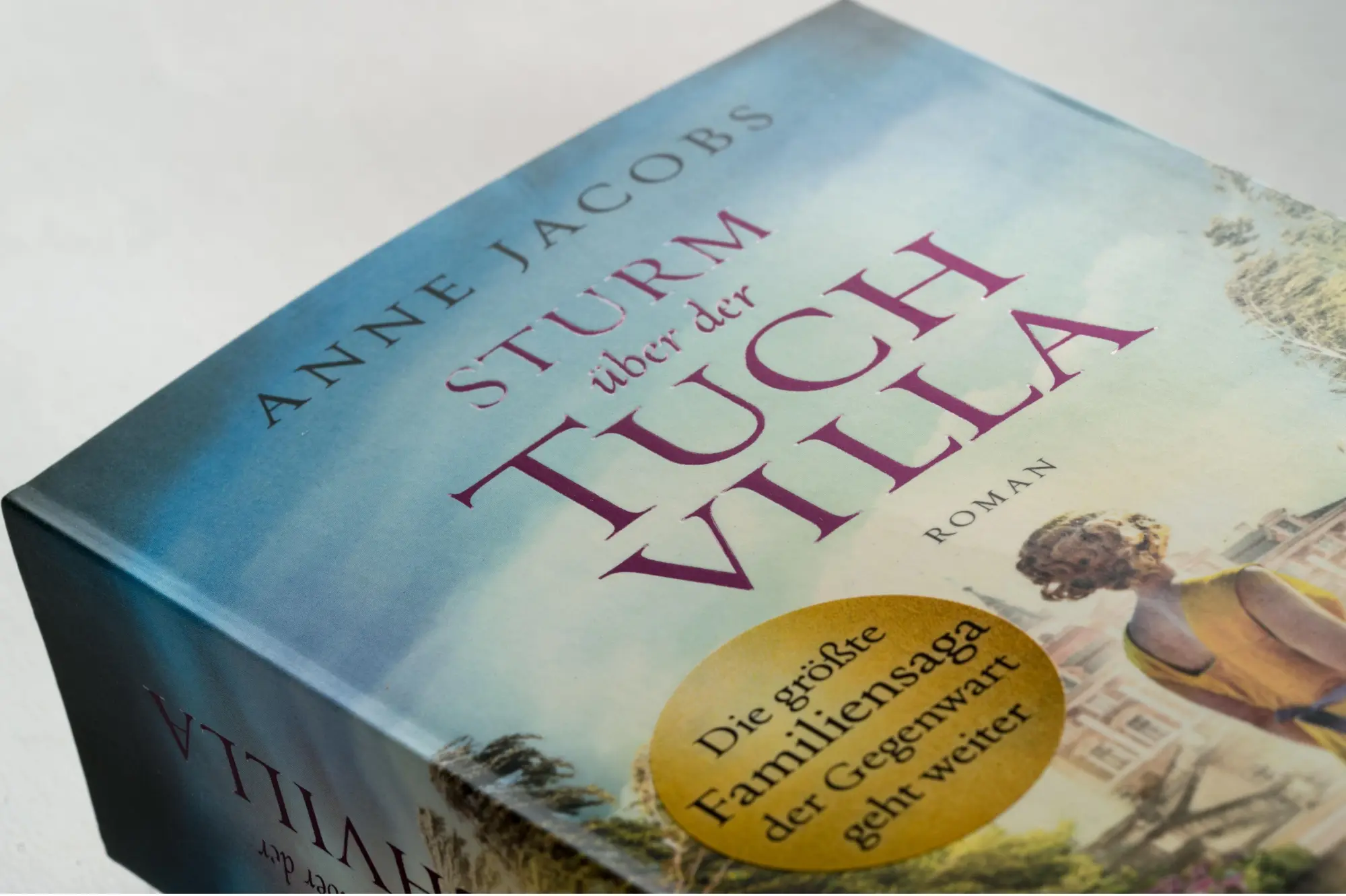Bild: 9783734107733 | Sturm über der Tuchvilla | Roman | Anne Jacobs | Taschenbuch | 688 S.