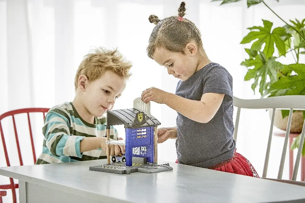 Bild: 7312350338133 | 33813 BRIO Polizeistation mit Einsatzfahrzeug | BRIO® | Spiel | Spiel