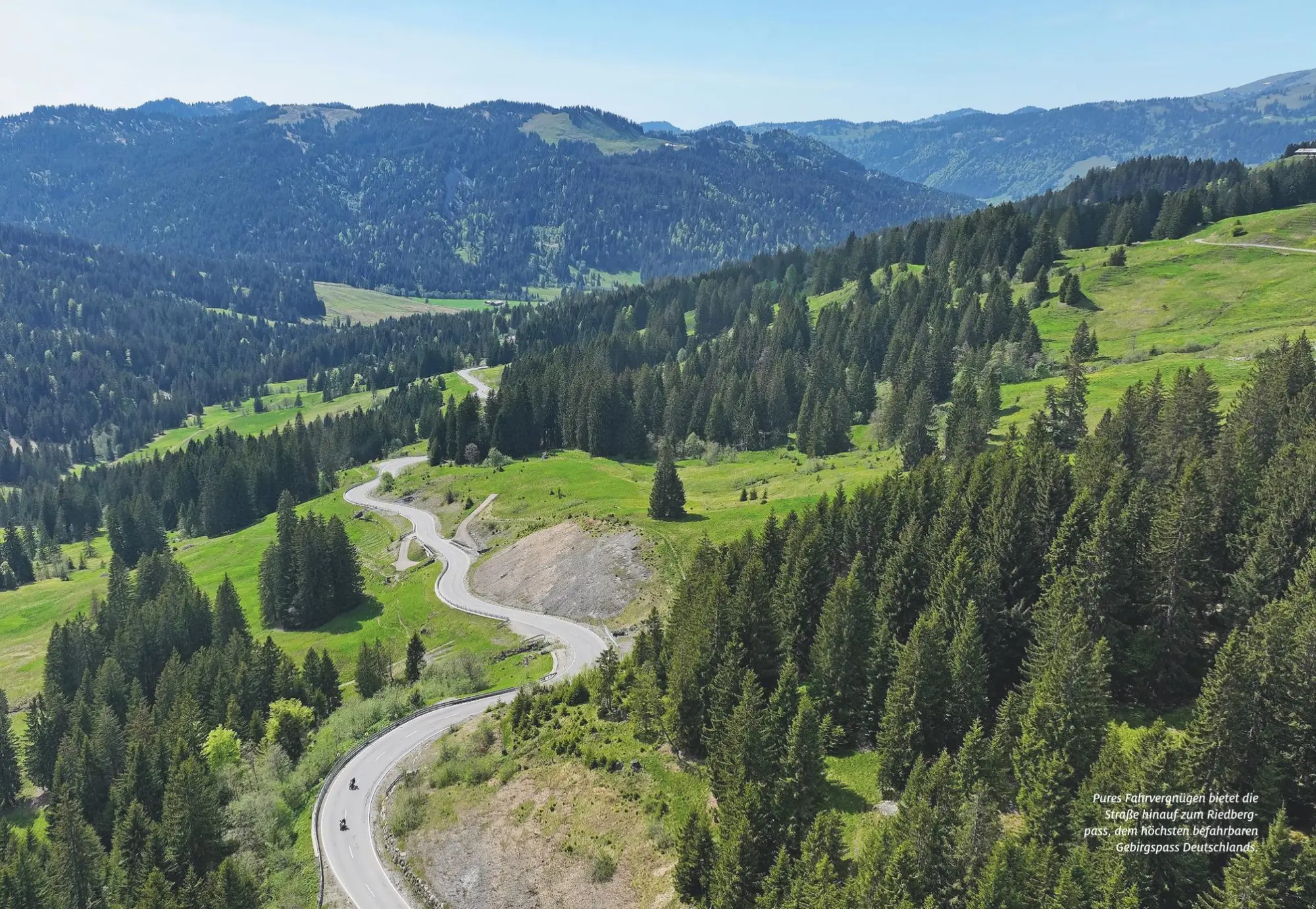 Bild: 9783986451134 | ADAC Roadtrips - Bodensee, Allgäu und Oberschwaben | Mela Hipp | Buch