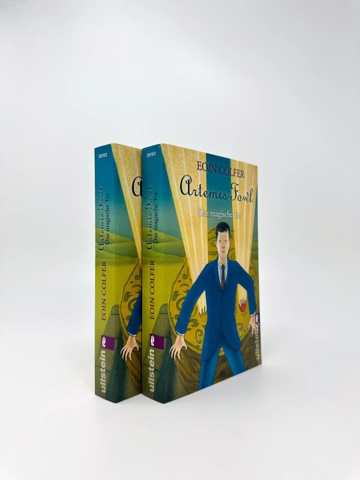 Bild: 9783548061634 | Artemis Fowl. Das magische Tor | Eoin Colfer | Taschenbuch | 336 S.