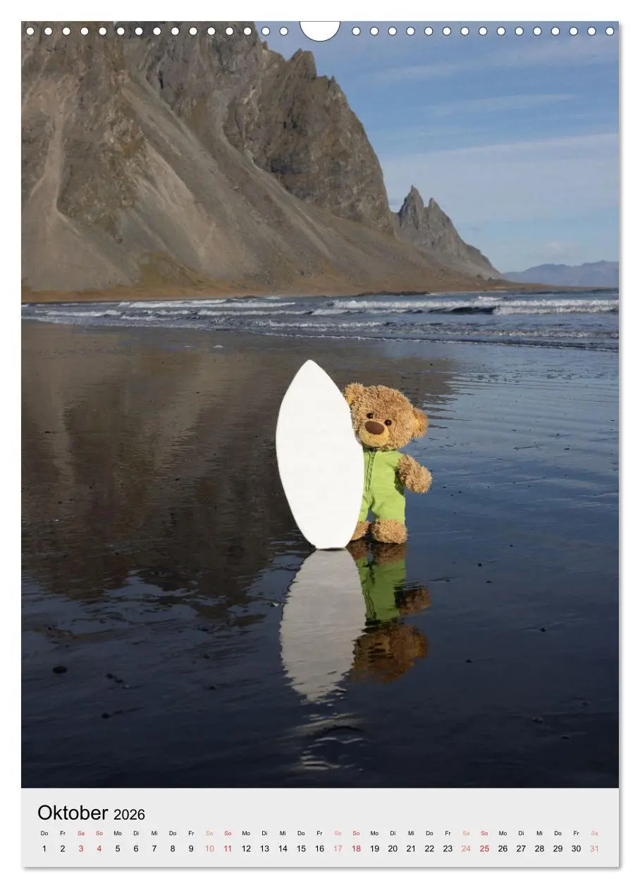 Bild: 9783516371734 | Travelling Teddy in Island (Wandkalender 2026 DIN A3 hoch),...