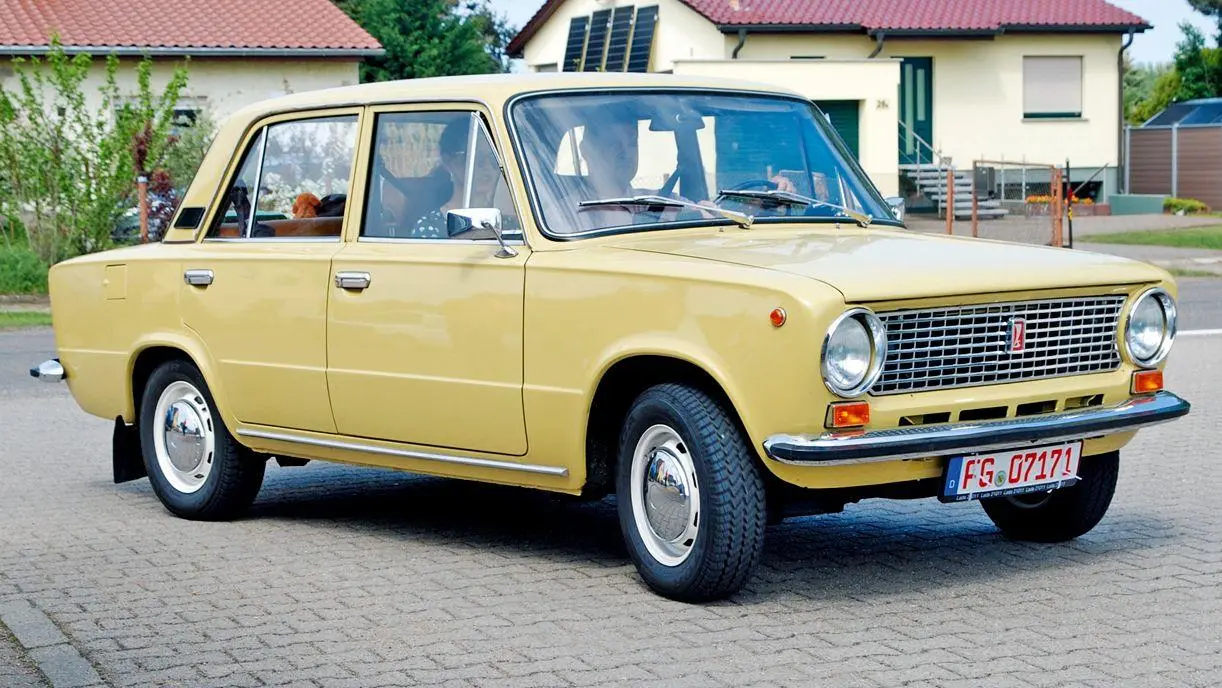 Bild: 9783751612234 | Lada Automobile 1970 -1990 | Frank Rönicke | Taschenbuch | Deutsch