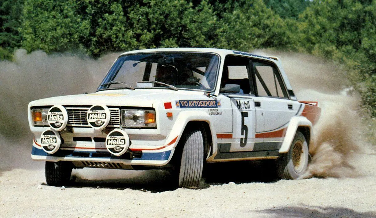Bild: 9783751612234 | Lada Automobile 1970 -1990 | Frank Rönicke | Taschenbuch | Deutsch
