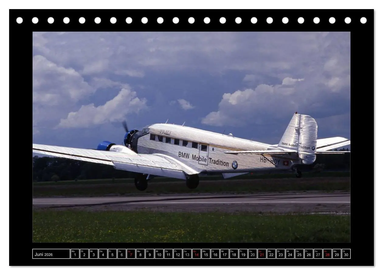 Bild: 9783516206234 | JU-AIR Ju-52 (Tischkalender 2026 DIN A5 quer), CALVENDO Monatskalender