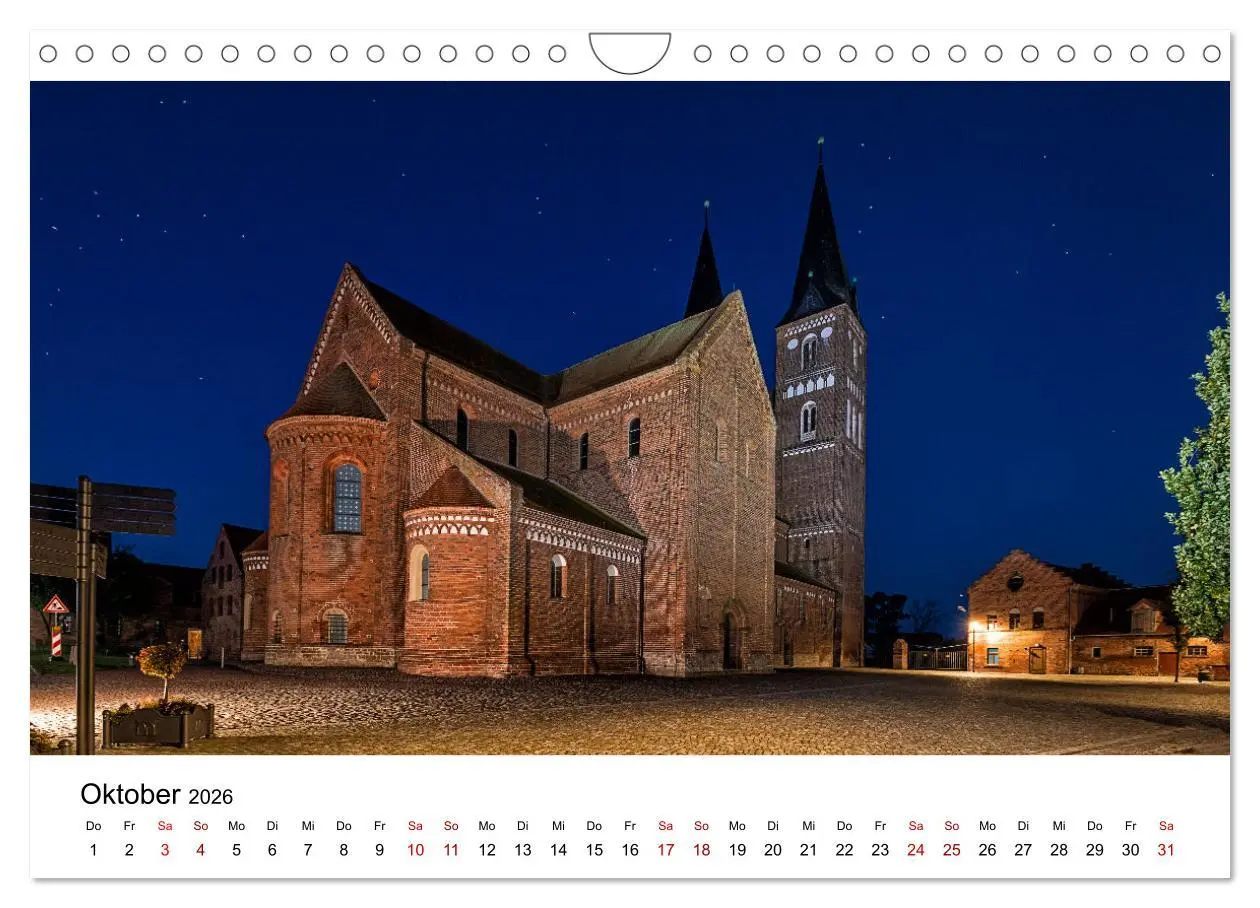 Bild: 9783457347034 | Auf den Spuren der Romanik zur blauen Stunde (Wandkalender 2026 DIN...