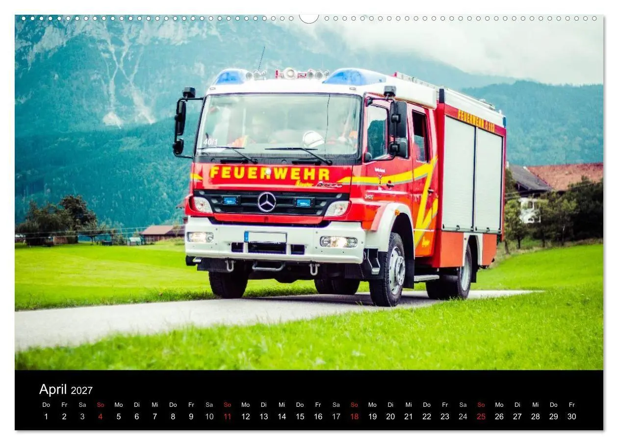 Bild: 9783594170335 | Einsatzfahrzeuge - Bayern (Wandkalender 2027 DIN A2 quer), CALVENDO...