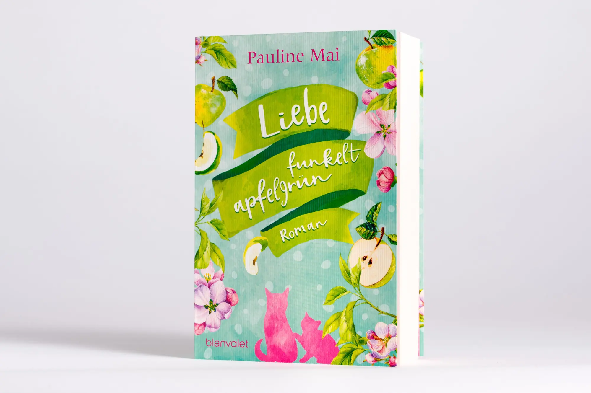 Bild: 9783734110535 | Liebe funkelt apfelgrün | Roman | Pauline Mai | Taschenbuch | 496 S.