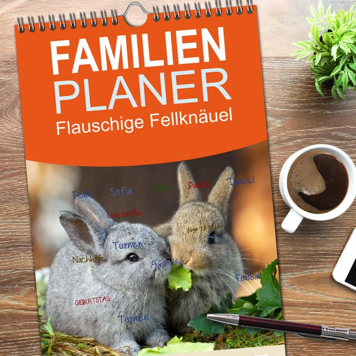 Bild: 9783516492835 | Familienplaner 2026 - Flauschige Fellknäuel mit 5 Spalten...