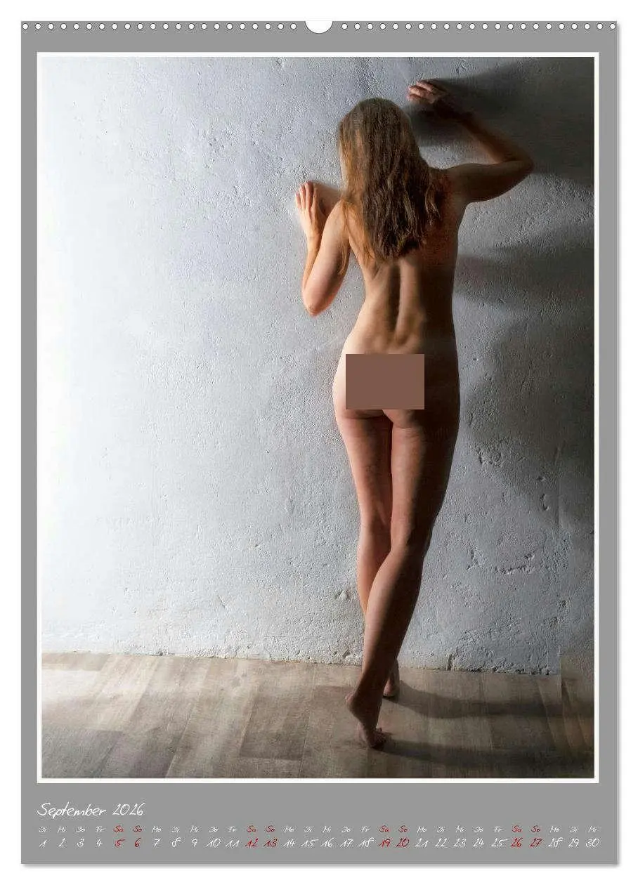 Bild: 9783516363135 | Ästhetische EROTIC Photographie (Wandkalender 2026 DIN A2 hoch),...