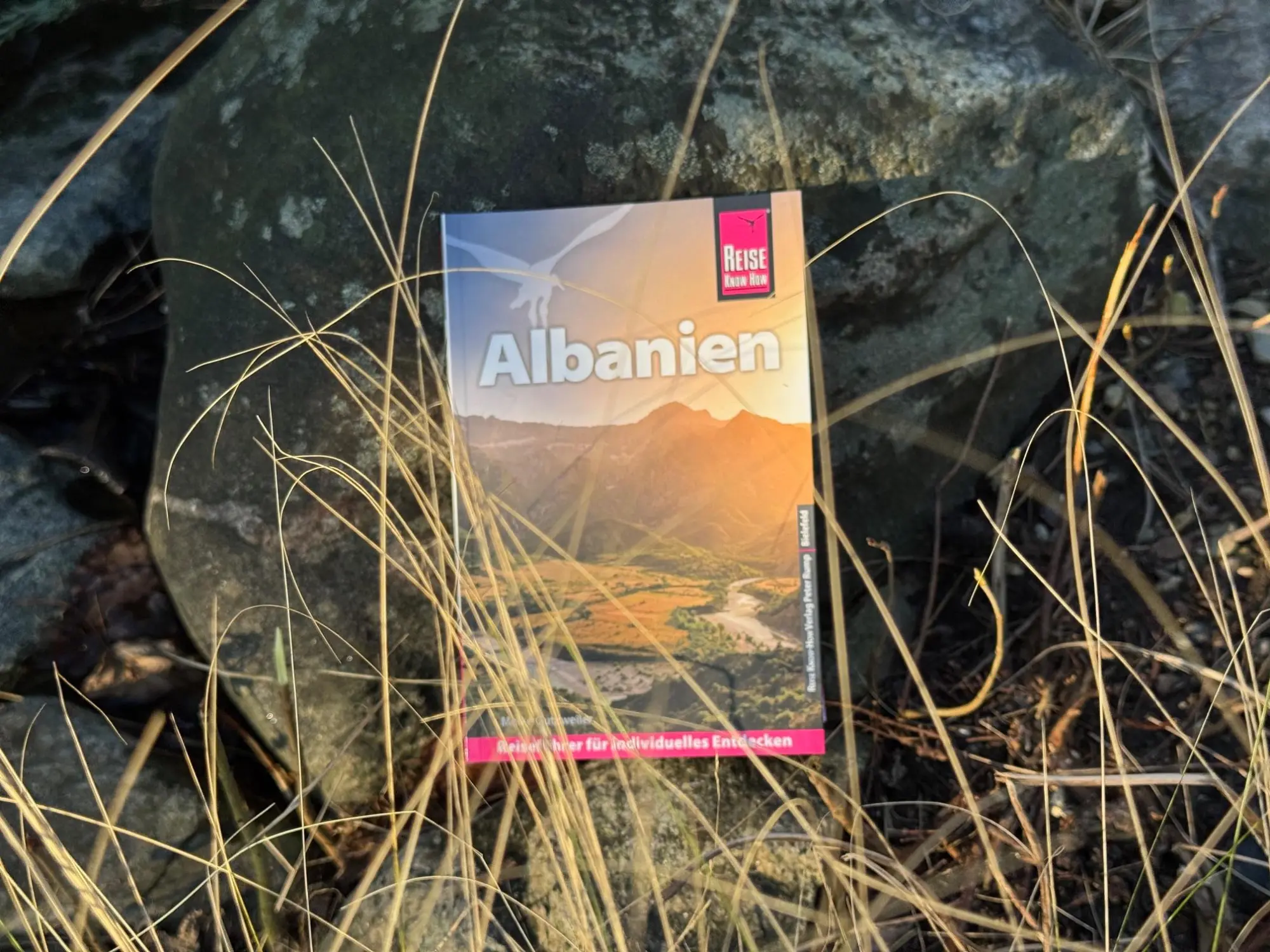 Bild: 9783831738335 | Reise Know-How Reiseführer Albanien | Meike Gutzweiler | Taschenbuch