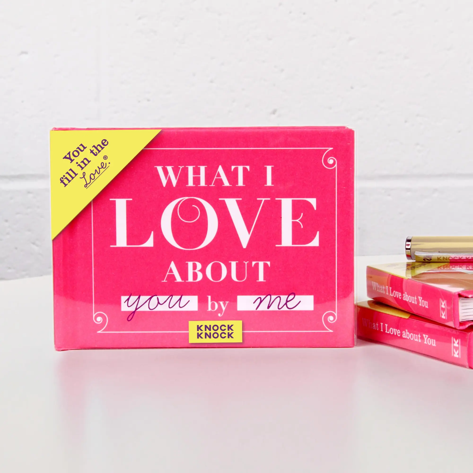 Bild: 9781601064936 | What I Love about You Fill in the Love Book | Knock Knock | Buch