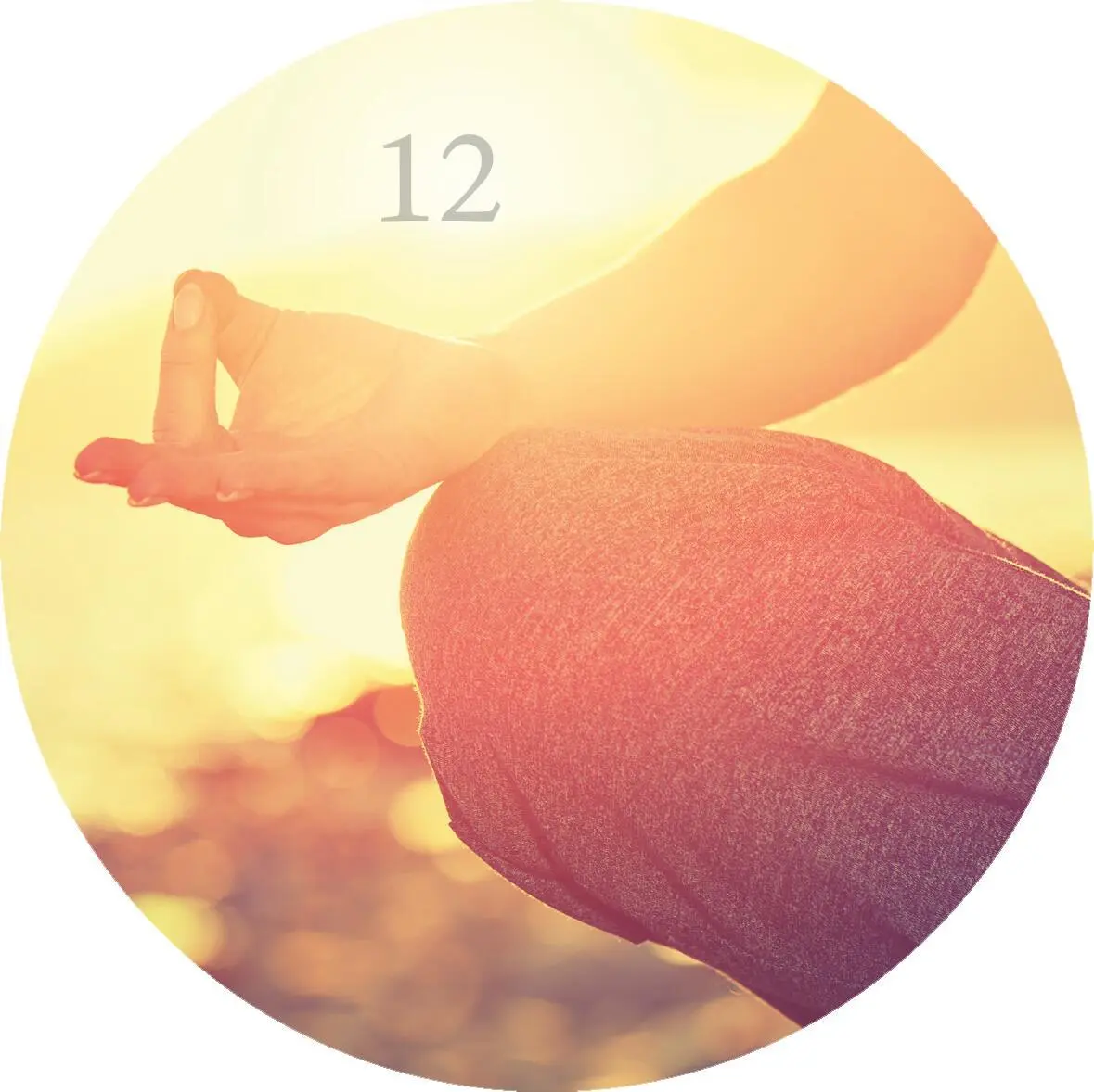 Bild: 4014489115236 | Adventskalender in der Dose. 24 kleine Yoga-Auszeiten für den Advent