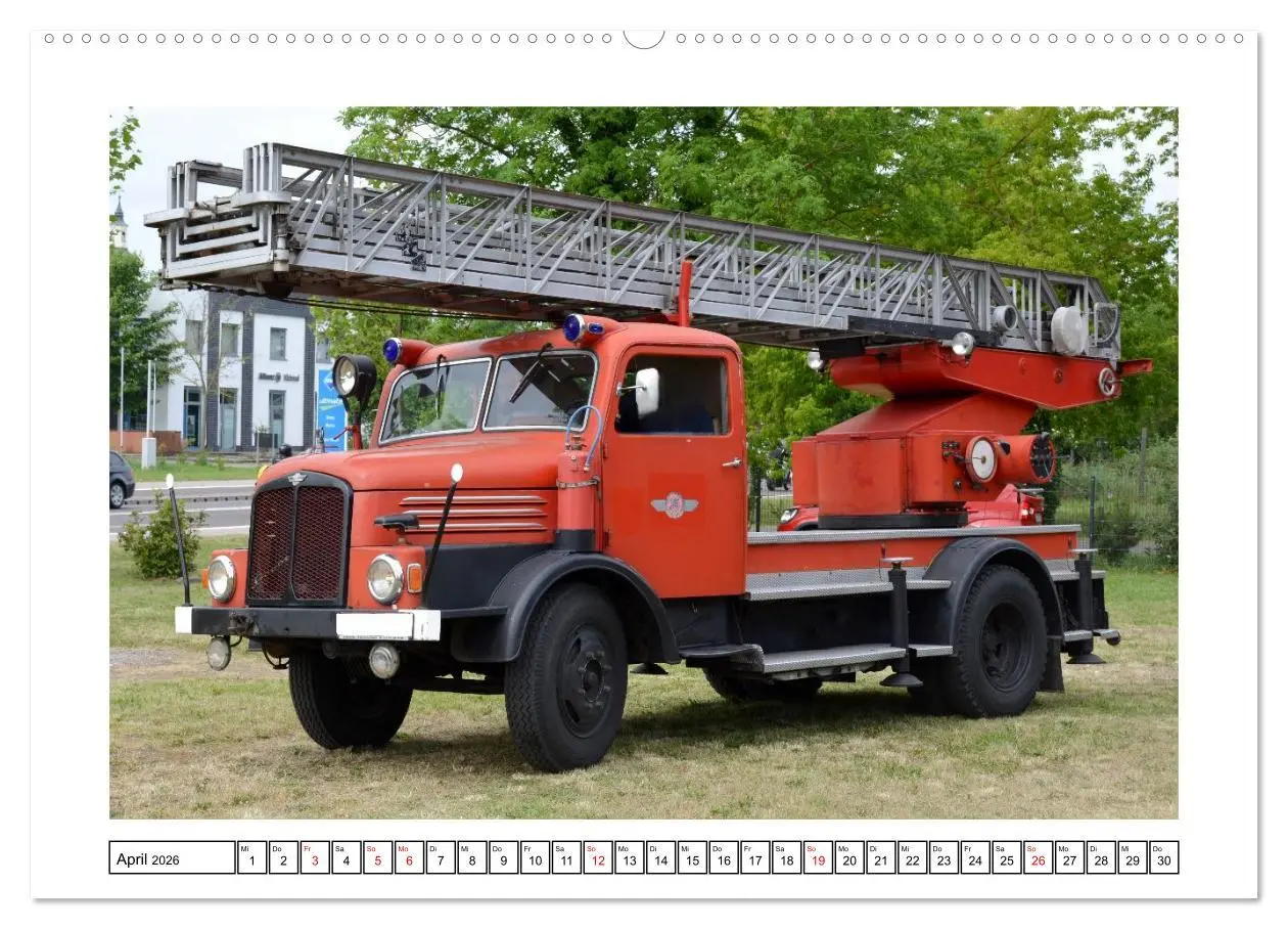 Bild: 9783516285536 | Einsatzfahrzeuge der DDR (Wandkalender 2026 DIN A2 quer), CALVENDO...