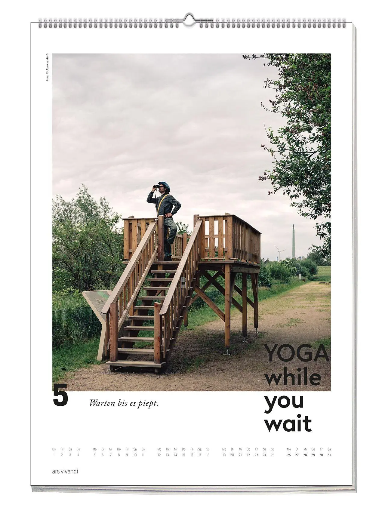 Bild: 9783747207536 | Yoga while you wait 2027 | Wandkalender | Judith Stoletzky | Kalender