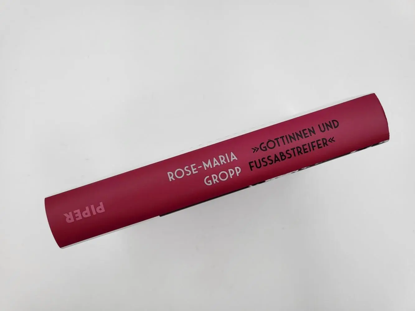 Bild: 9783492070737 | »Göttinnen und Fußabstreifer« | Rose-Maria Gropp | Buch | 288 S.
