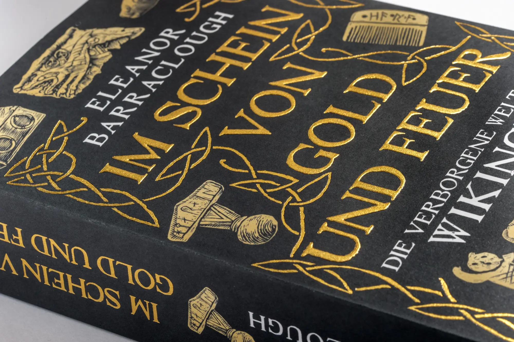 Bild: 9783328113737 | Im Schein von Gold und Feuer | Eleanor Barraclough | Taschenbuch
