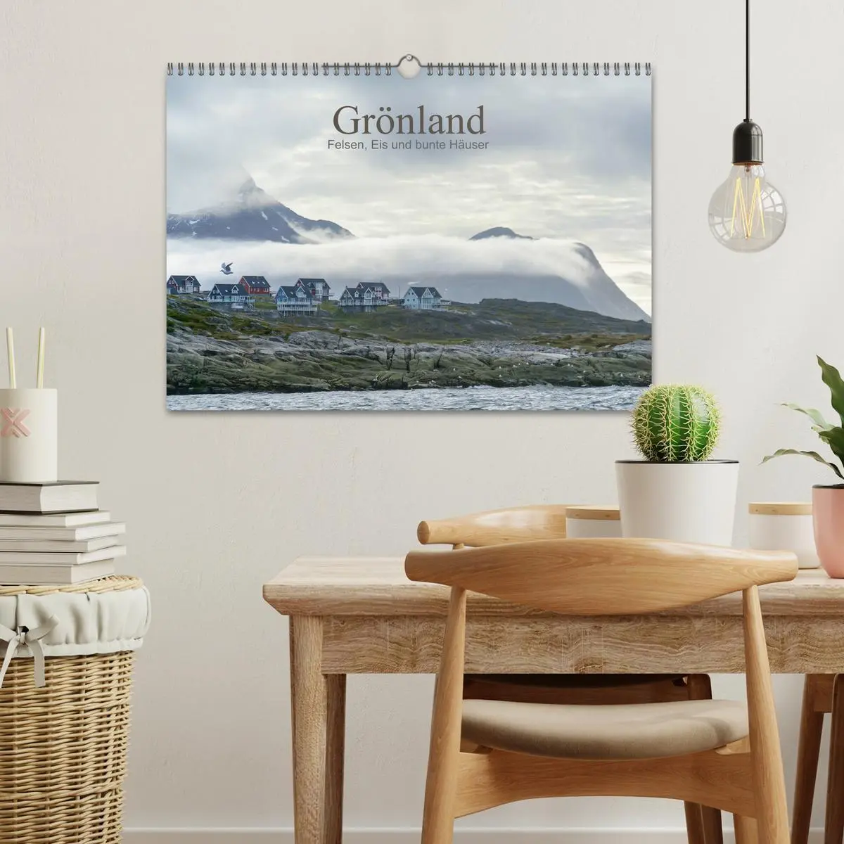 Bild: 9783457805237 | Grönland - Felsen, Eis und bunte Häuser (Wandkalender 2026 DIN A3...