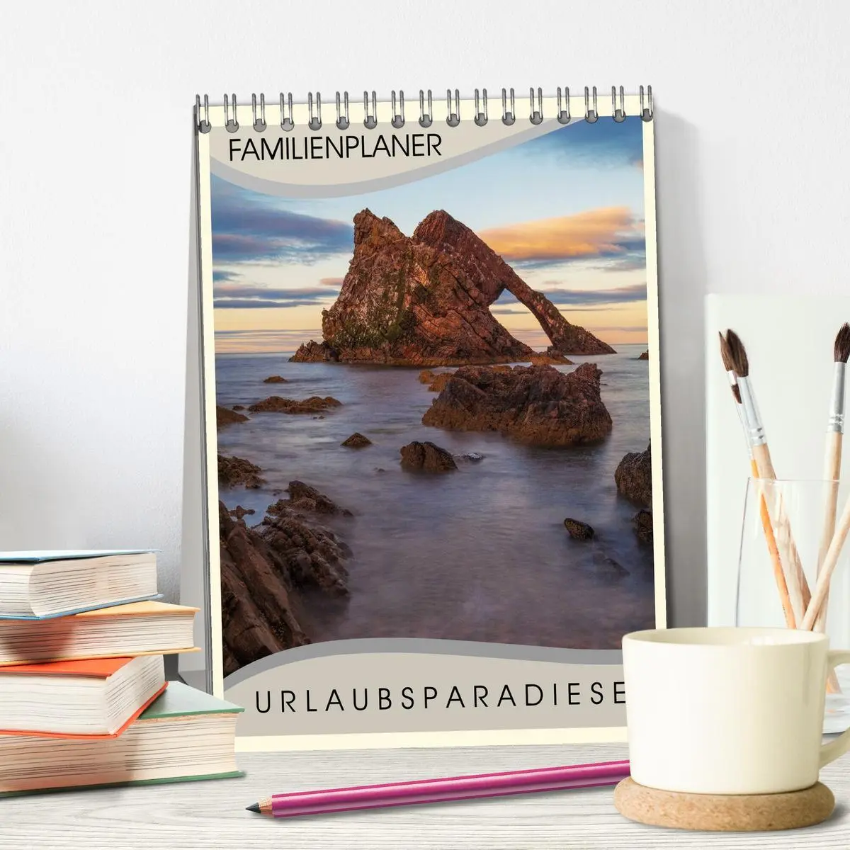 Bild: 9783516445237 | Urlaubsparadiese - Familienplaner (Tischkalender 2026 DIN A5 hoch),...