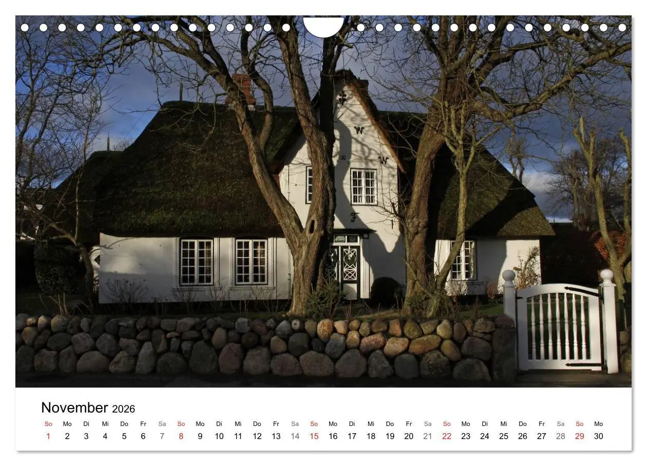 Bild: 9783516185737 | Friesenhäuser (Wandkalender 2026 DIN A4 quer), CALVENDO Monatskalender