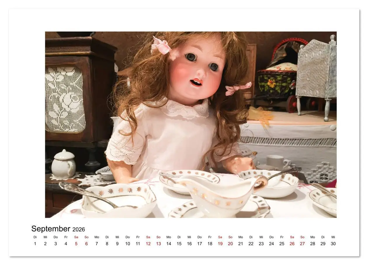 Bild: 9783516236637 | Altes Puppengeschirr (Wandkalender 2026 DIN A3 quer), CALVENDO...