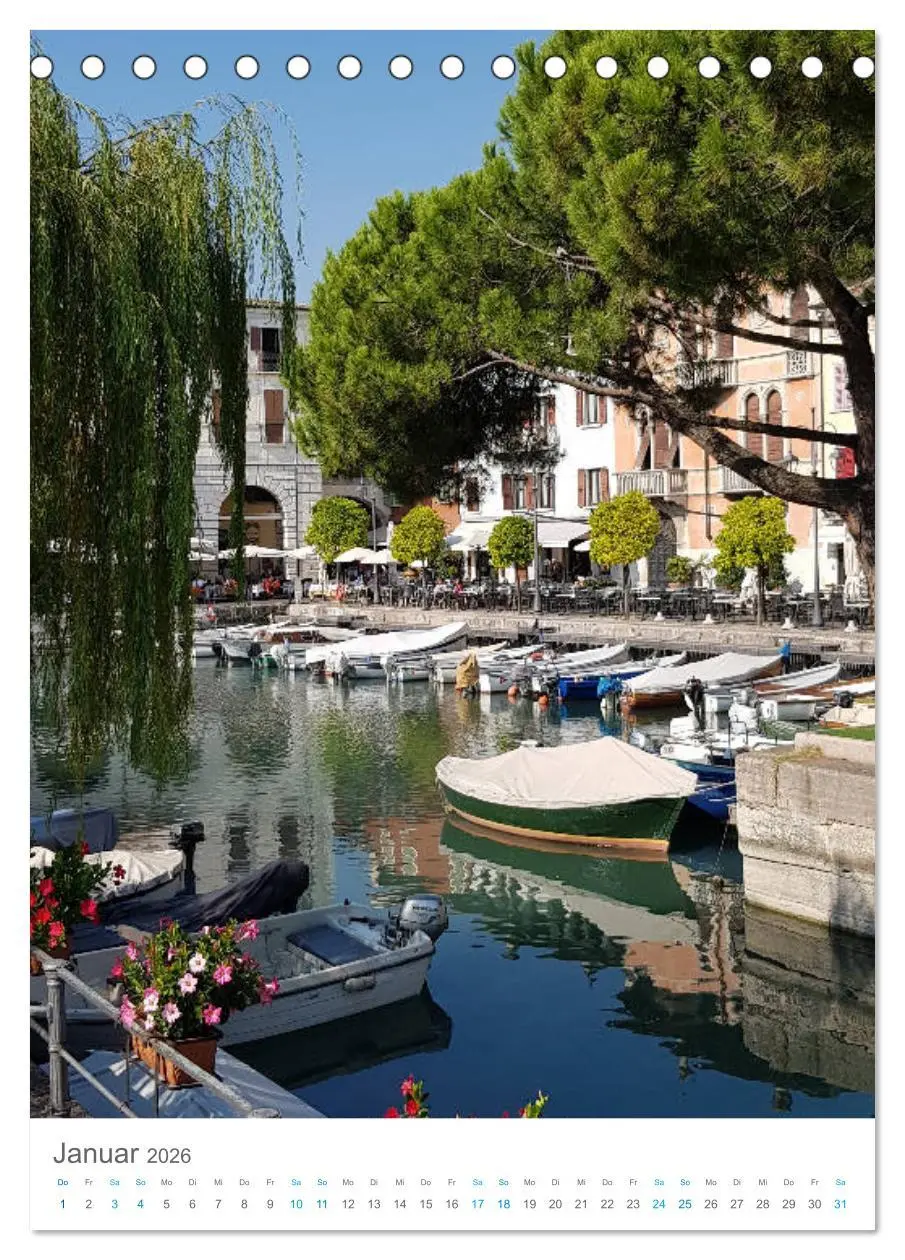 Bild: 9783516377637 | Eine zauberhafte Reise um den Gardasee (Tischkalender 2026 DIN A5...