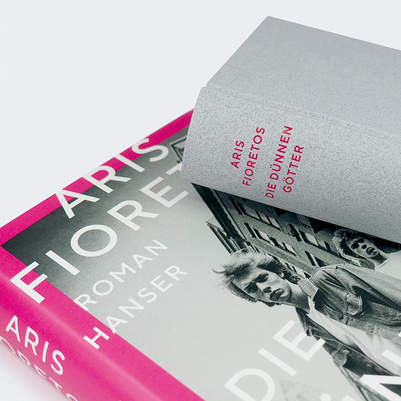 Bild: 9783446279537 | Die dünnen Götter | Roman | Aris Fioretos | Buch | 528 S. | Deutsch