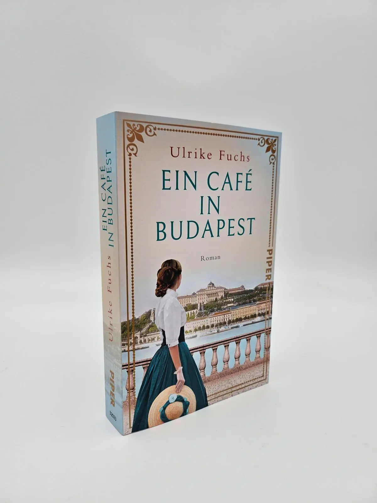 Bild: 9783492320238 | Ein Café in Budapest | Ulrike Fuchs | Taschenbuch | 416 S. | Deutsch
