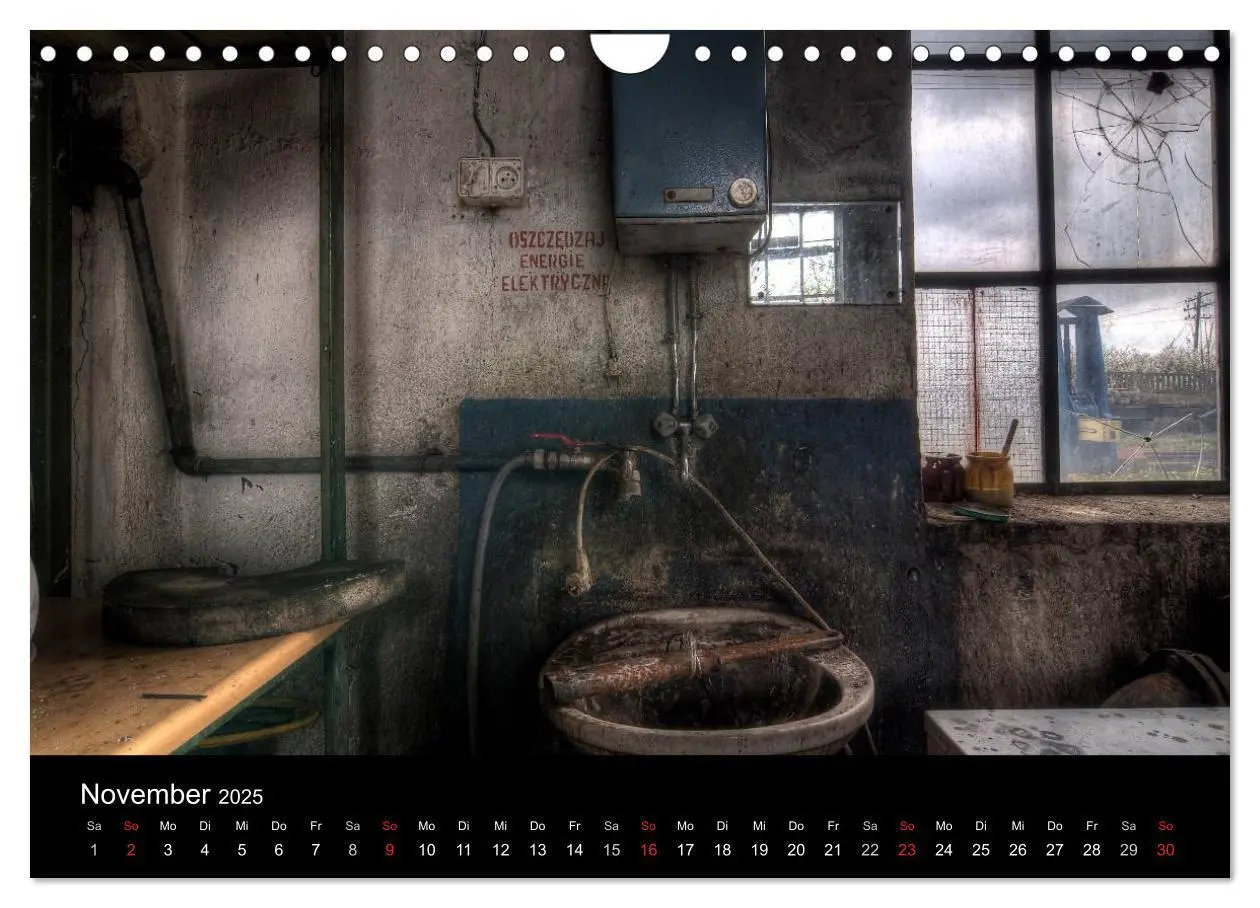 Bild: 9783435610938 | Verlassene Orte - Die Lokomotivwerkstatt (Wandkalender 2025 DIN A4...