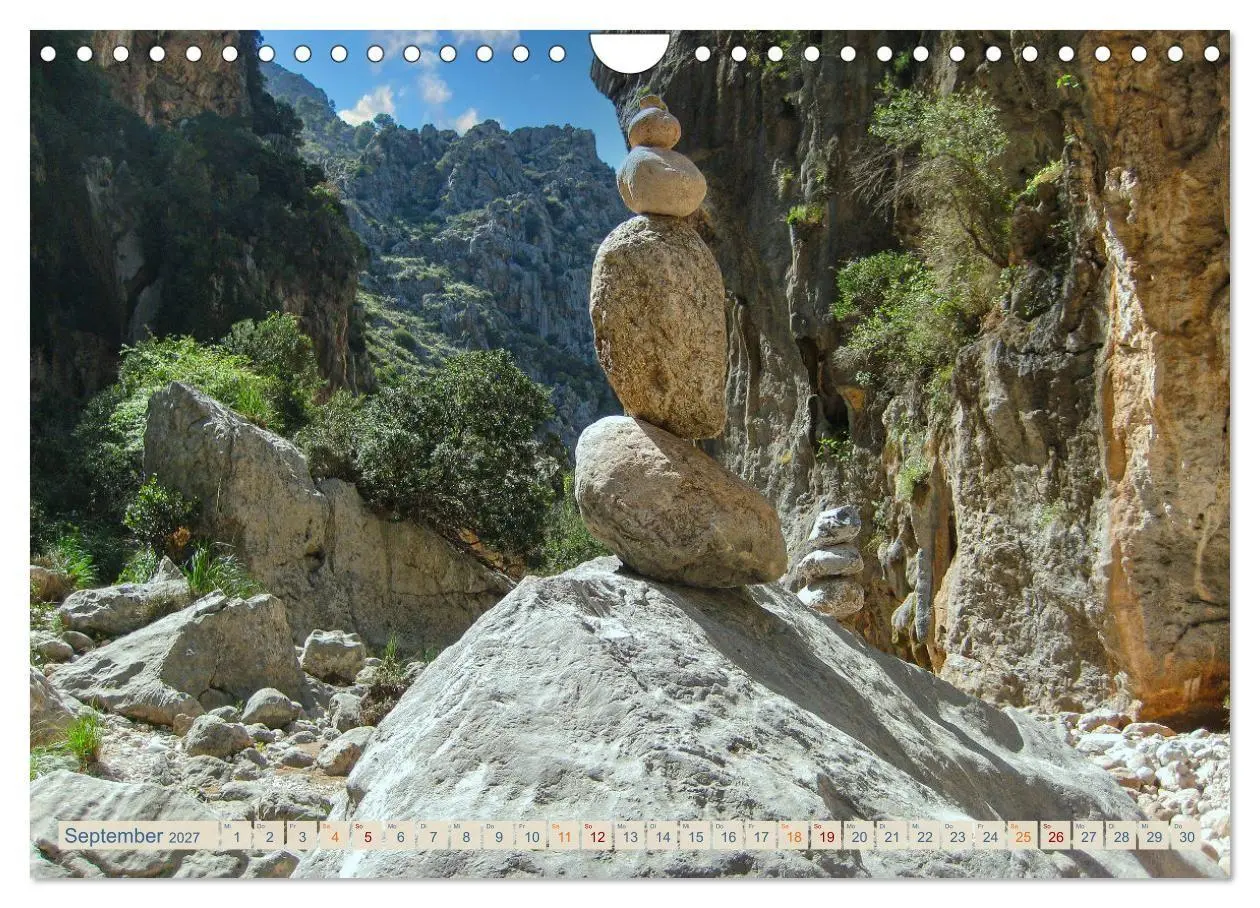 Bild: 9783569203938 | Tramuntana Trekking - Wandern auf Mallorca (Wandkalender 2027 DIN...