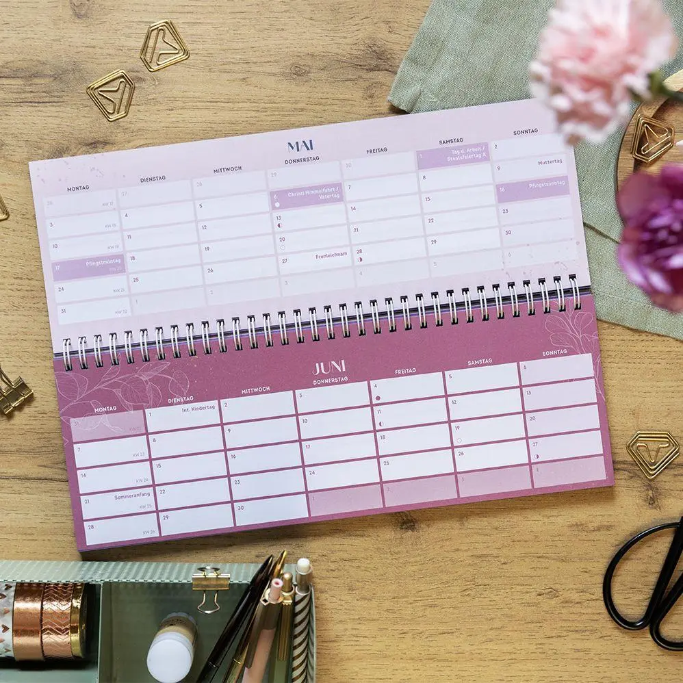 Bild: 4036442014738 | Tischkalender 2027 quer: I believe in Book Love | Groh Verlag | 64 S.