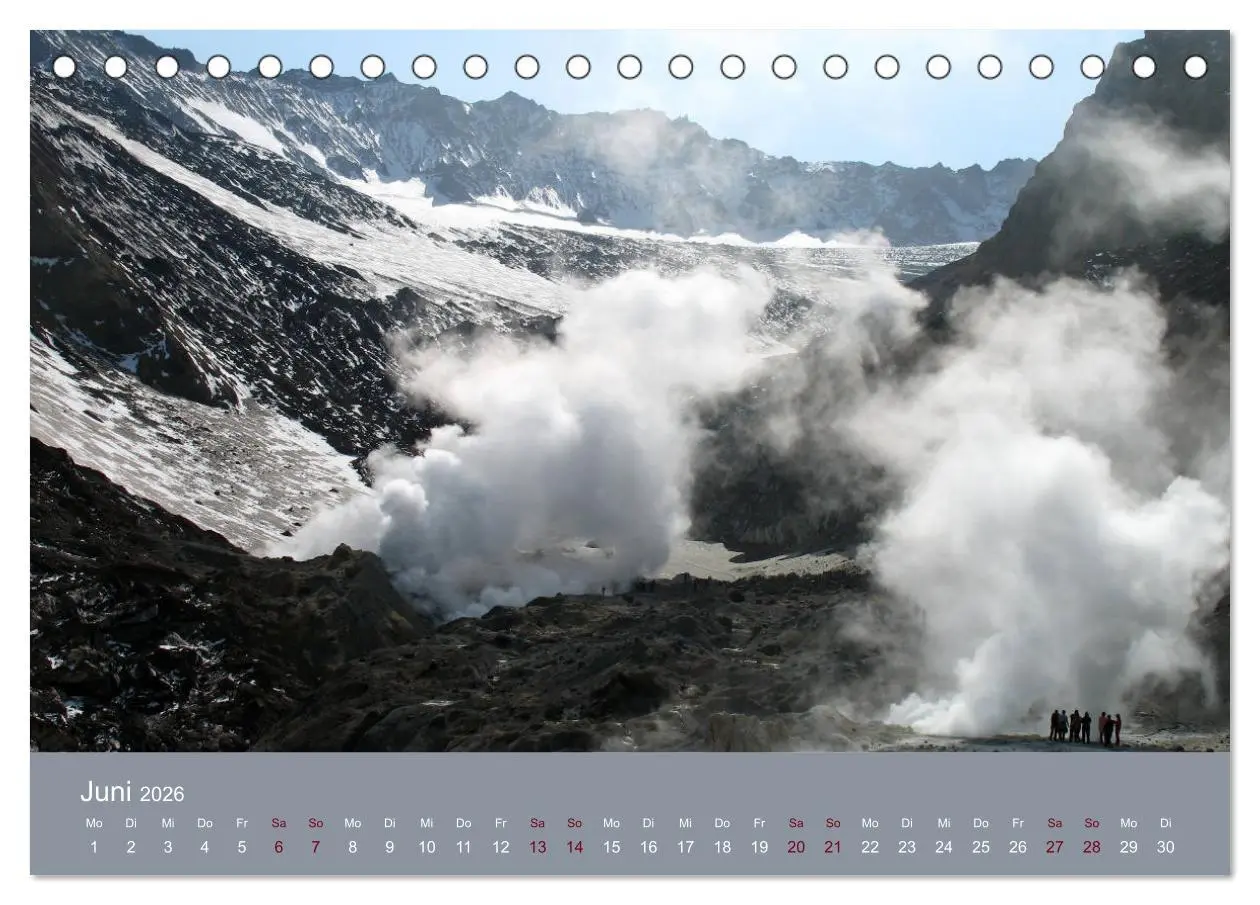 Bild: 9783457765838 | Kamtschatka - Vulkane, Asche, Eis (Tischkalender 2026 DIN A5 quer),...